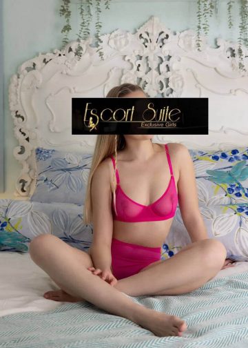 porn star escort - Camila